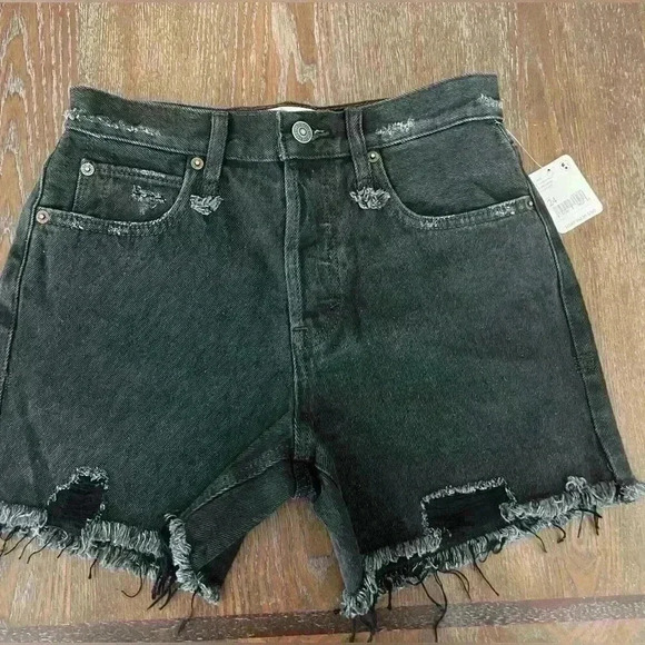 NWT FREE PEOPLE size 24 black denim frayed hem destroyed shorts - Picture 1 of 5